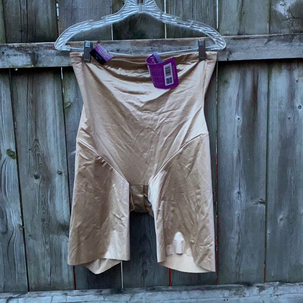Maidenform Nude/Tan High-Waist Shapewear Shorts
